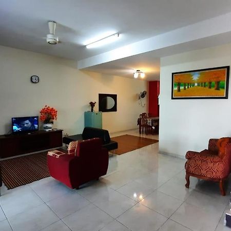 Homestay Ipoh Pengkalan Zawiah エクステリア 写真
