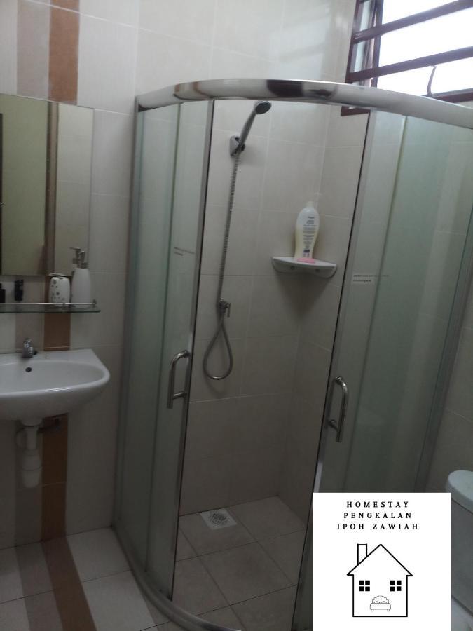 Homestay Ipoh Pengkalan Zawiah エクステリア 写真