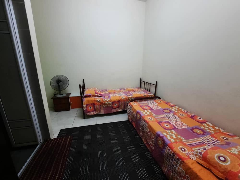Homestay Ipoh Pengkalan Zawiah エクステリア 写真