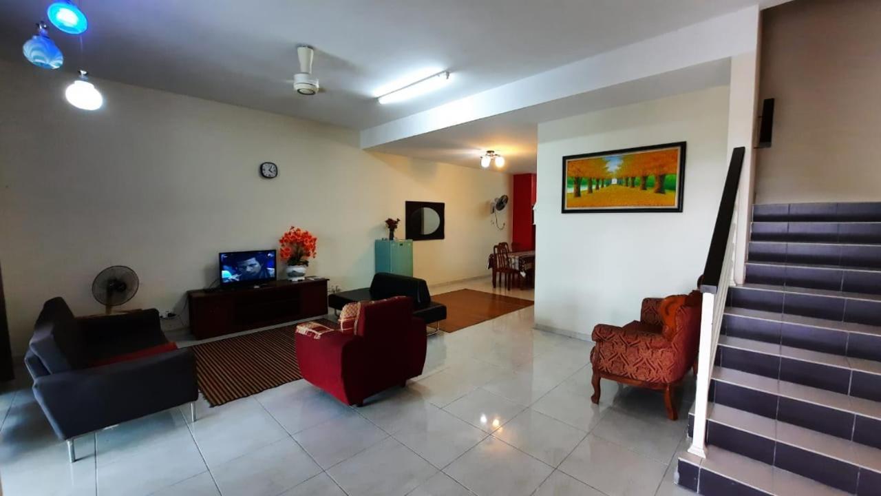 Homestay Ipoh Pengkalan Zawiah エクステリア 写真